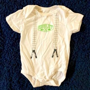 Hurley onsie suspender print
